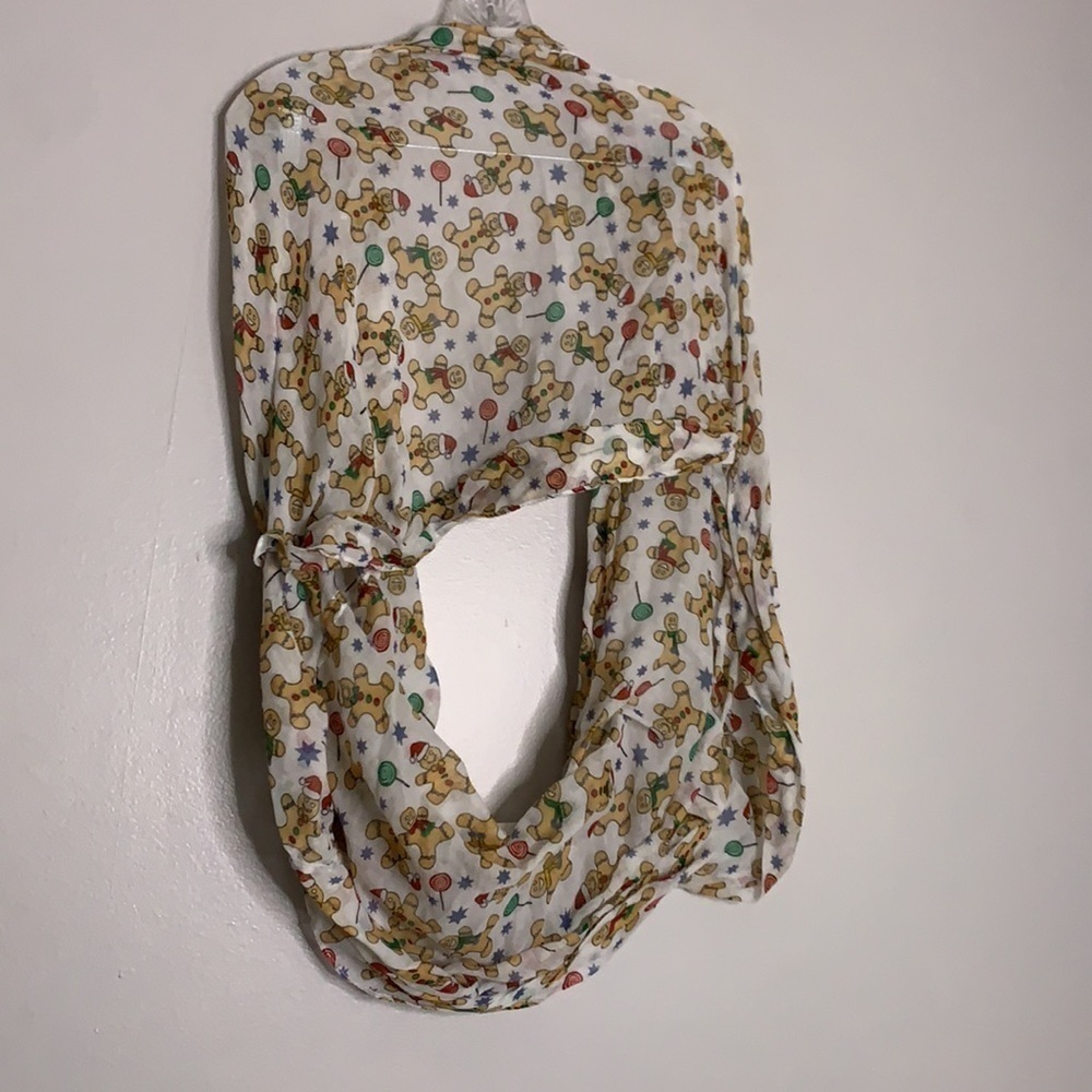 Holiday cheer gingerbread man star print infinity scarf accessory - Picture 3 of 6